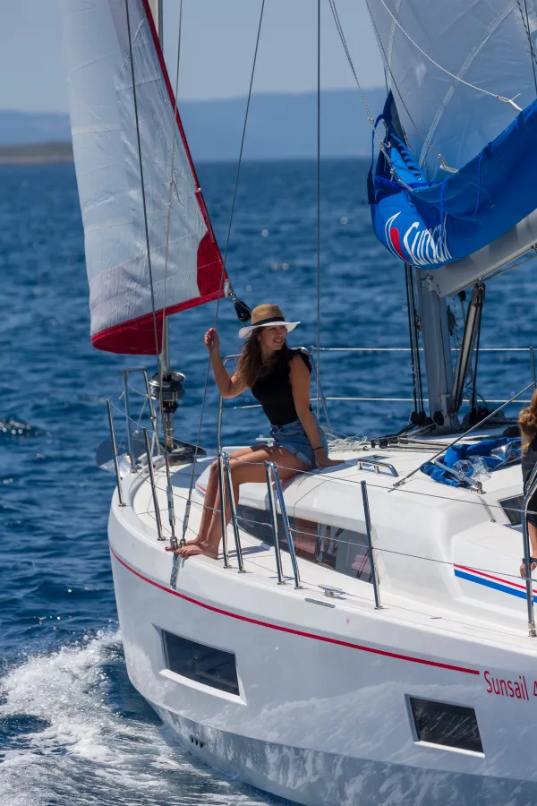 Sunsail 42 Classic