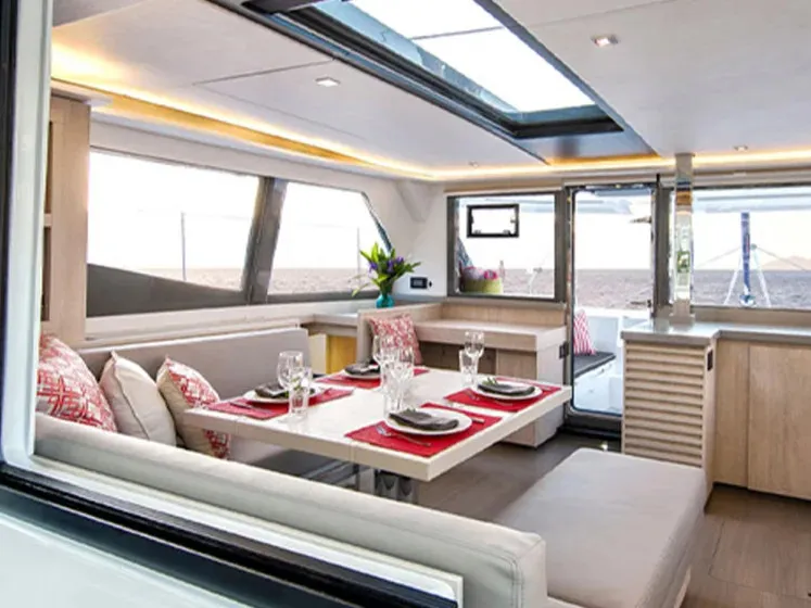 Sunsail 454L Classic - Catamaran in Wickhams Cay 2