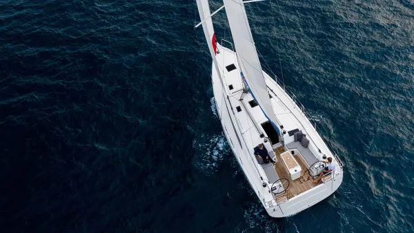 Sunsail 42 Premium