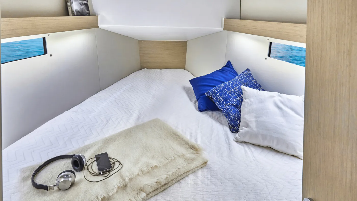Oceanis 34.1 Premium - Sailboat in Lefkada