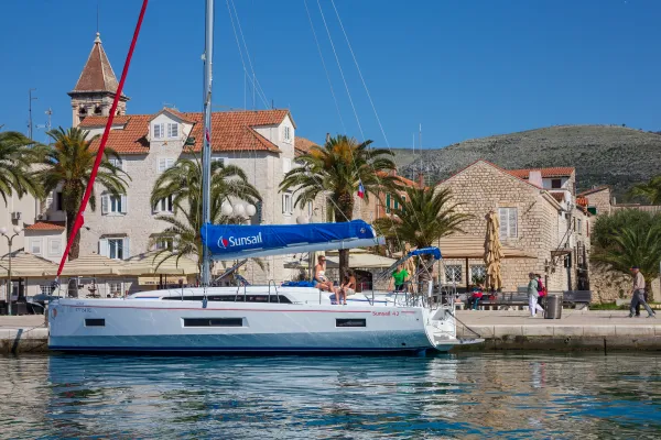 Sunsail 42 Classic