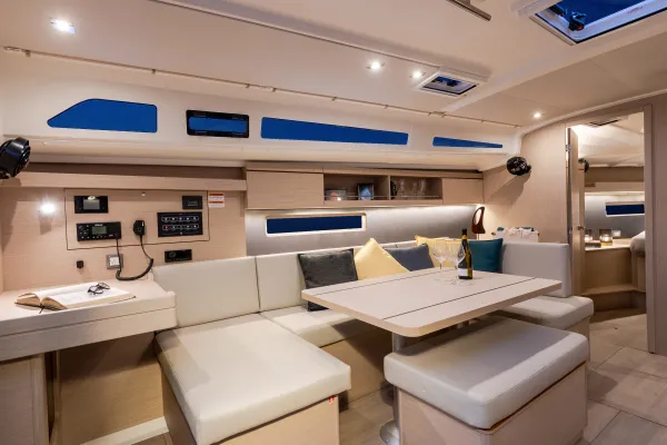 Sunsail 42 Classic