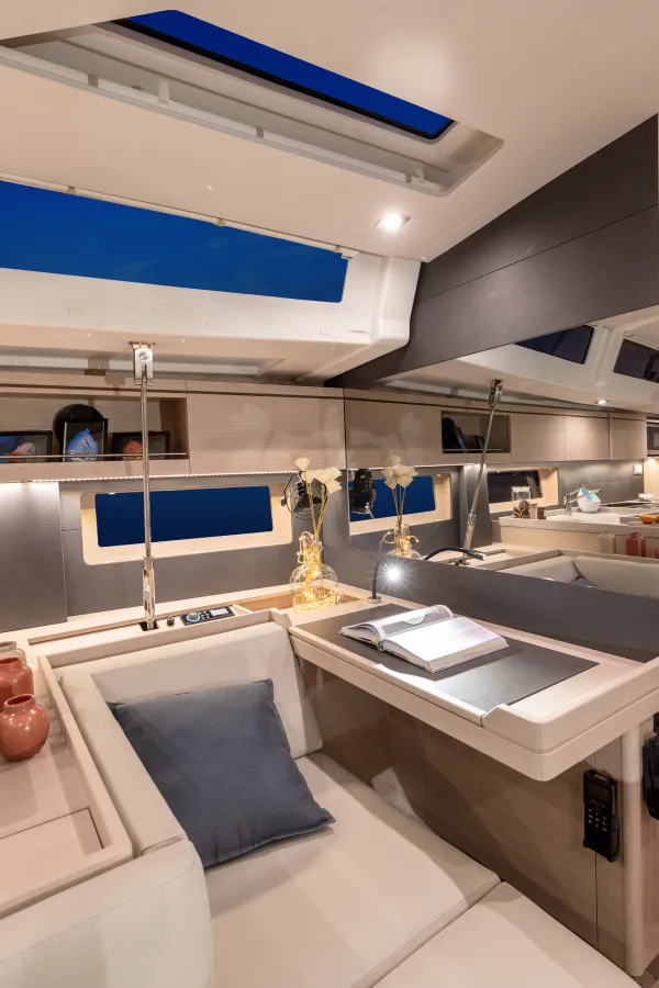 Sunsail 52.4 Premium