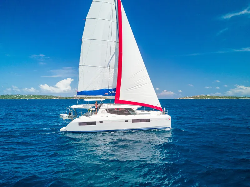 Sunsail 454 Classic - Catamaran in Providence