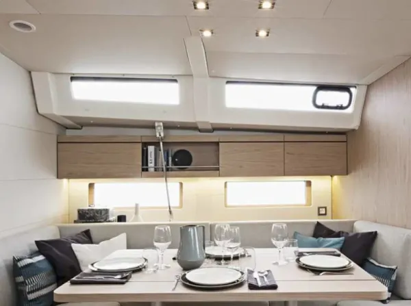 Oceanis 461/3/3 Premium