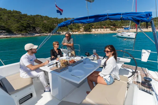 Oceanis 461/3/3 Premium