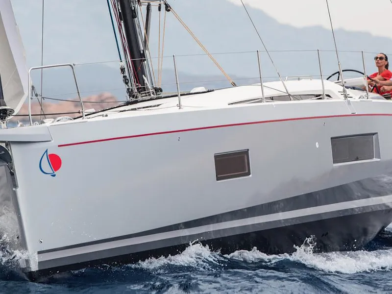 Sunsail 52.4 Classic - Sailboat in Lefkada
