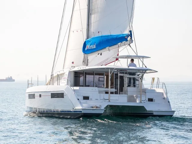 Sunsail 404 Classic - Catamaran in Komolac