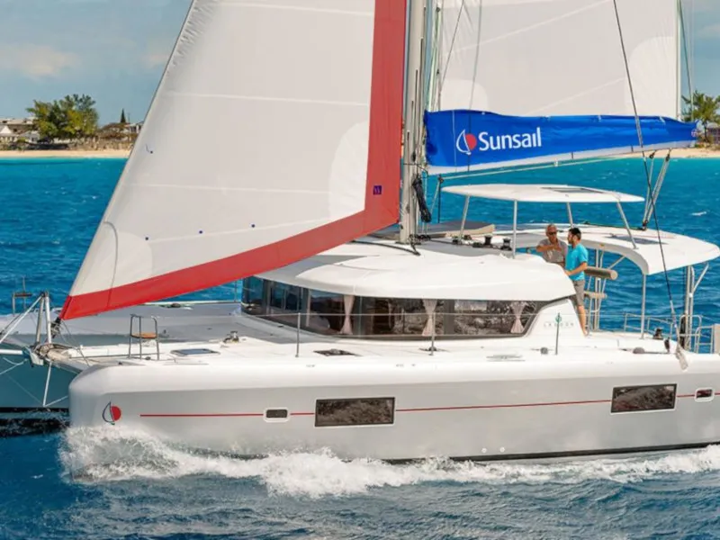 Sunsail Lagoon 424 Classic - Catamaran in Lefkada