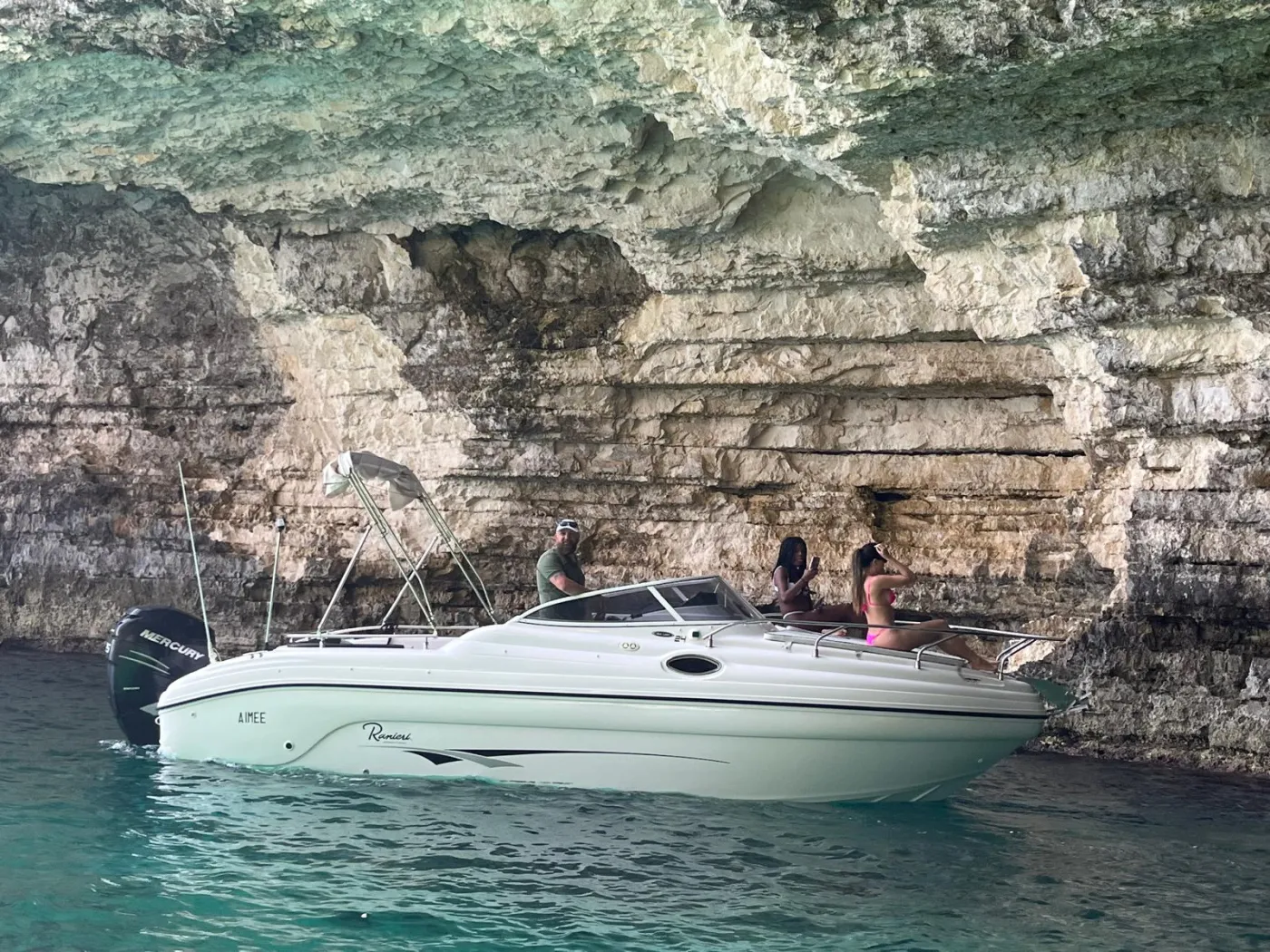 Aimee - Motor Yacht in Sliema