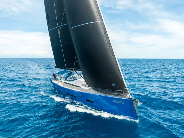 Avalon - Luxury - A/C, Watermaker