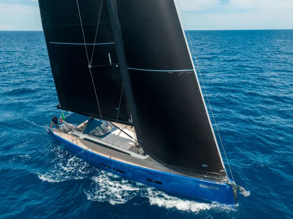 Avalon - Luxury - A/C, Watermaker