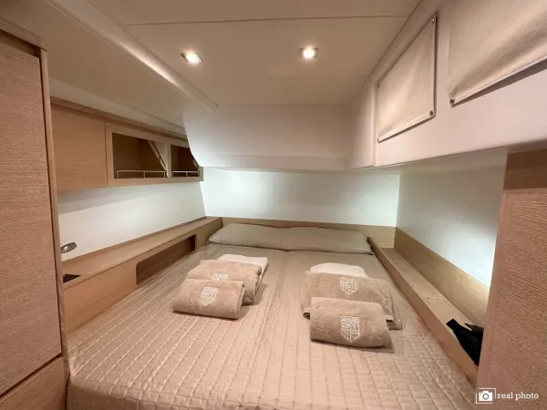 Avalon - Luxury - A/C, Watermaker