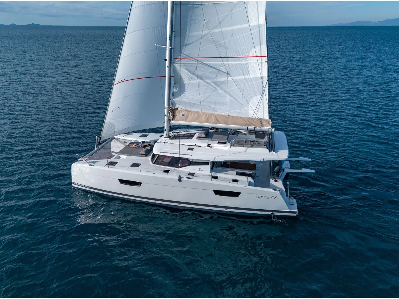 Smeralda - A/C, Generator, Water maker - Catamaran in Castellammare di Stabia