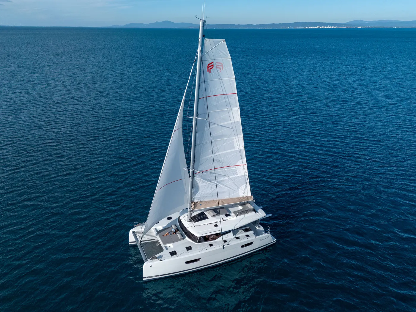 Smeralda - A/C, Generator, Water maker - Catamaran in Castellammare di Stabia