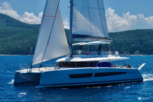 Maurice - Luxury Catamaran, A/C, Generator, Water maker