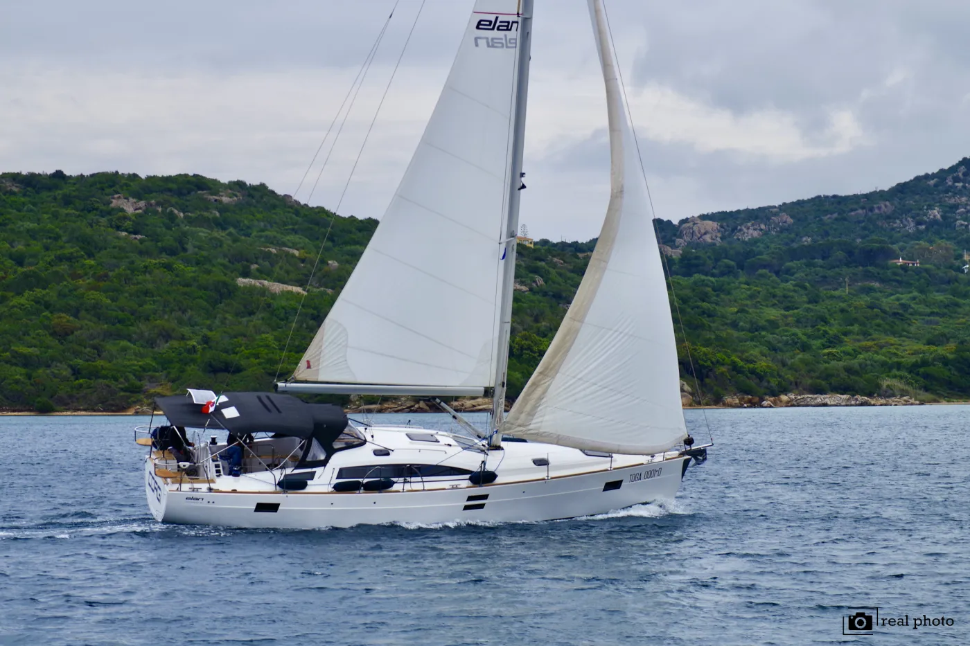 Corgi - Sailboat in Cannigione