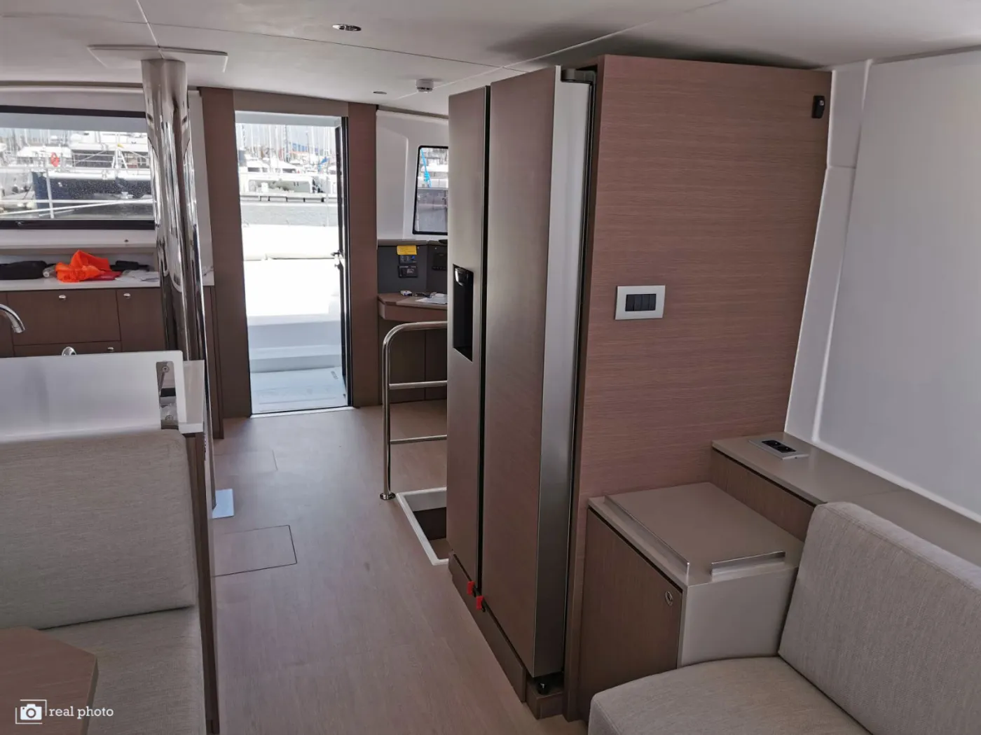 Moderna - A/C, Generator, WM, Solar Panel, BBQ - Catamaran in Cannigione