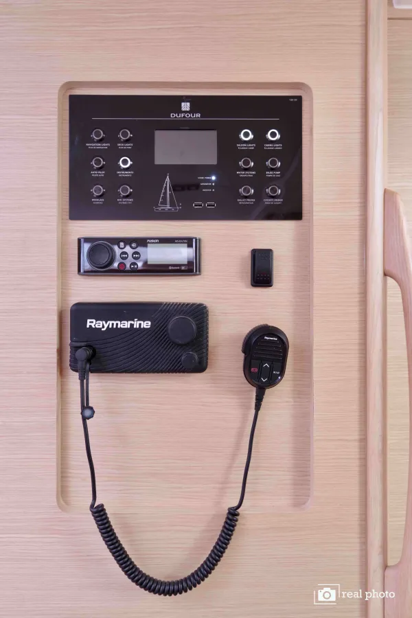 Cassiopea - A/C, Generator, Water maker, Solar Panel