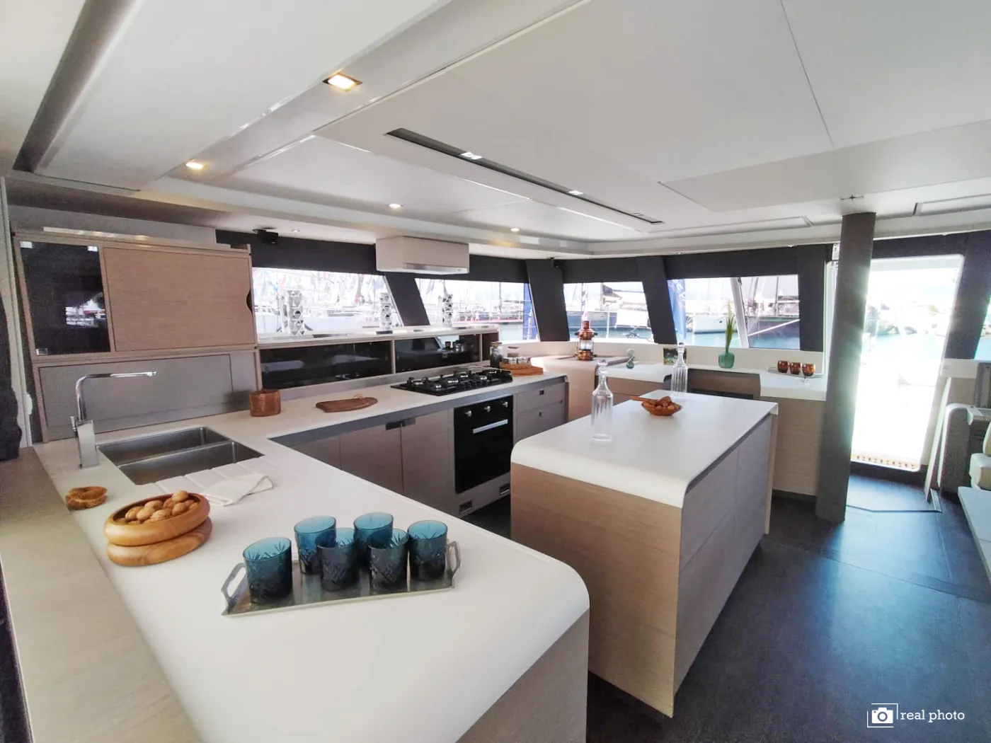 Libertà - Luxury Catamaran, A/C, Generator, Water maker, Solar panel - Catamaran in Castellammare di Stabia