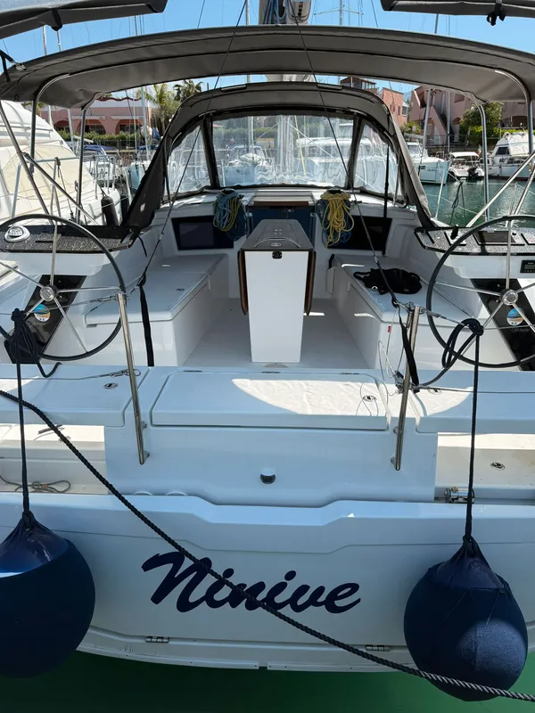 Ninive - Water maker, Solar Panel