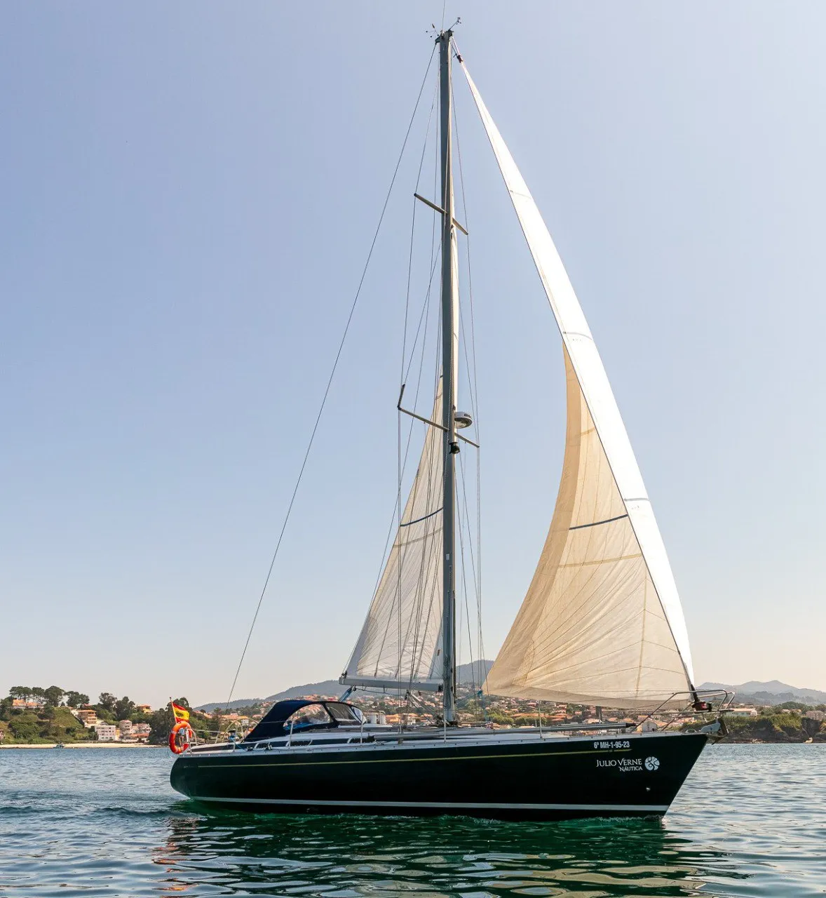 Nemo - Sailboat in Baiona