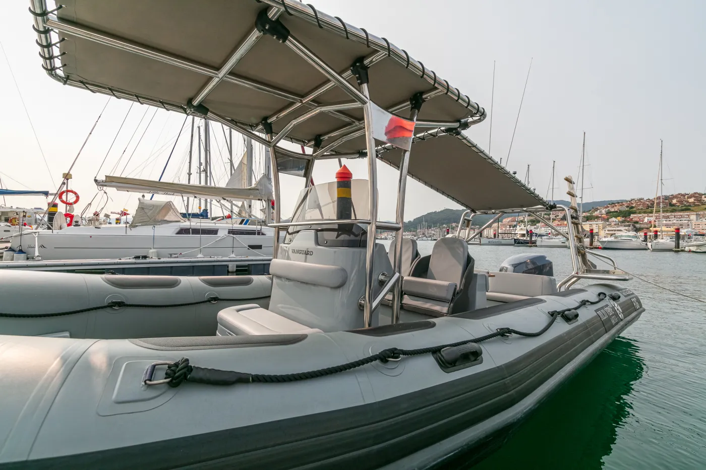 Fog - Motor Yacht in Baiona