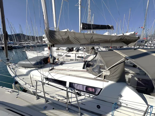 Sail Mira