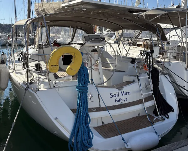 Sail Mira