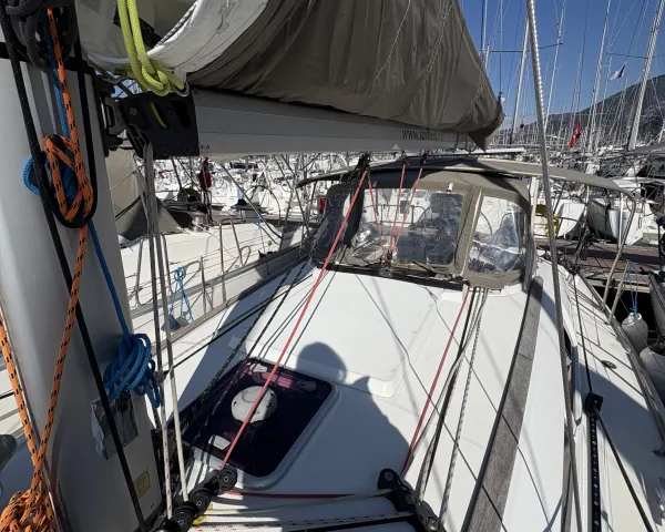 Sail Mira