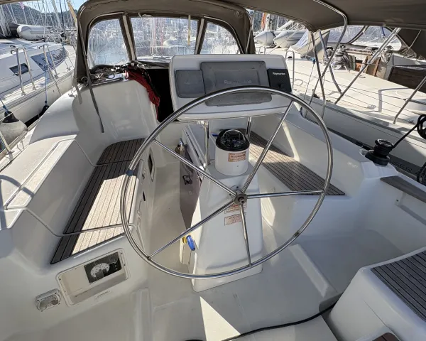 Sail Mira