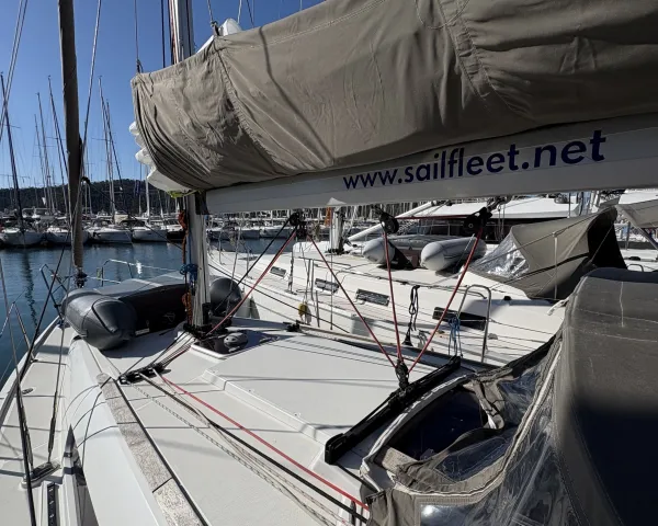 Sail Mira