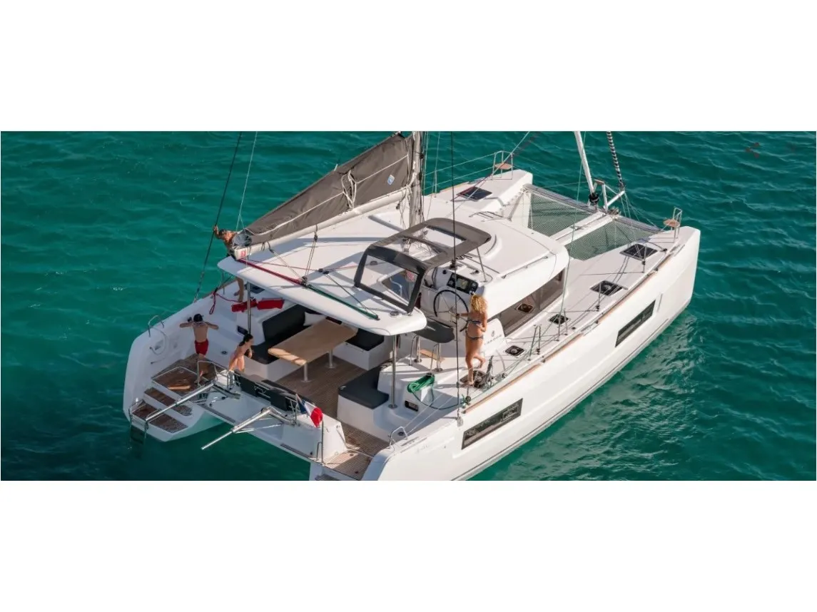 Sail Agena - Katamaran içinde Orhaniye
