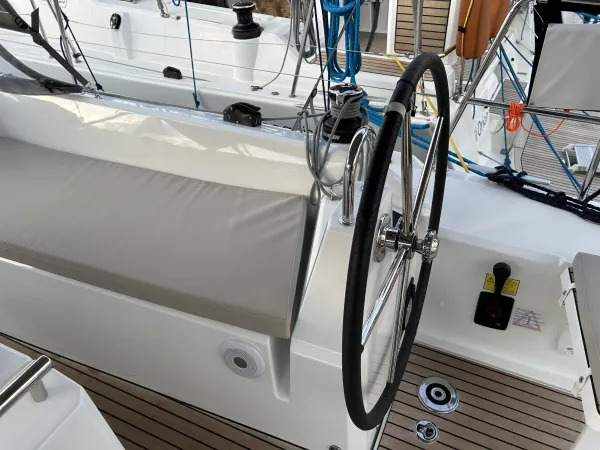 Sail Altair 1
