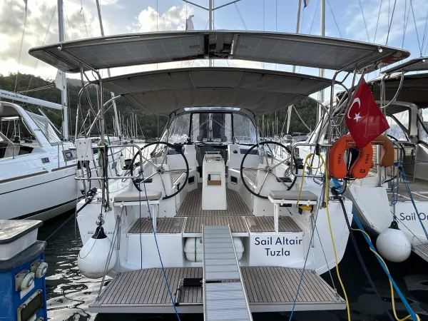 Sail Altair 1