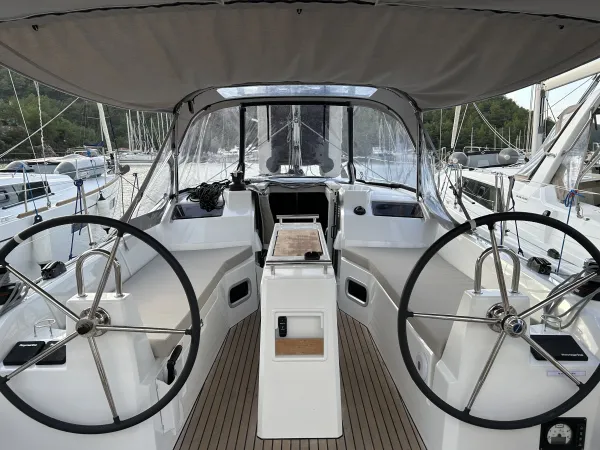 Sail Altair 1