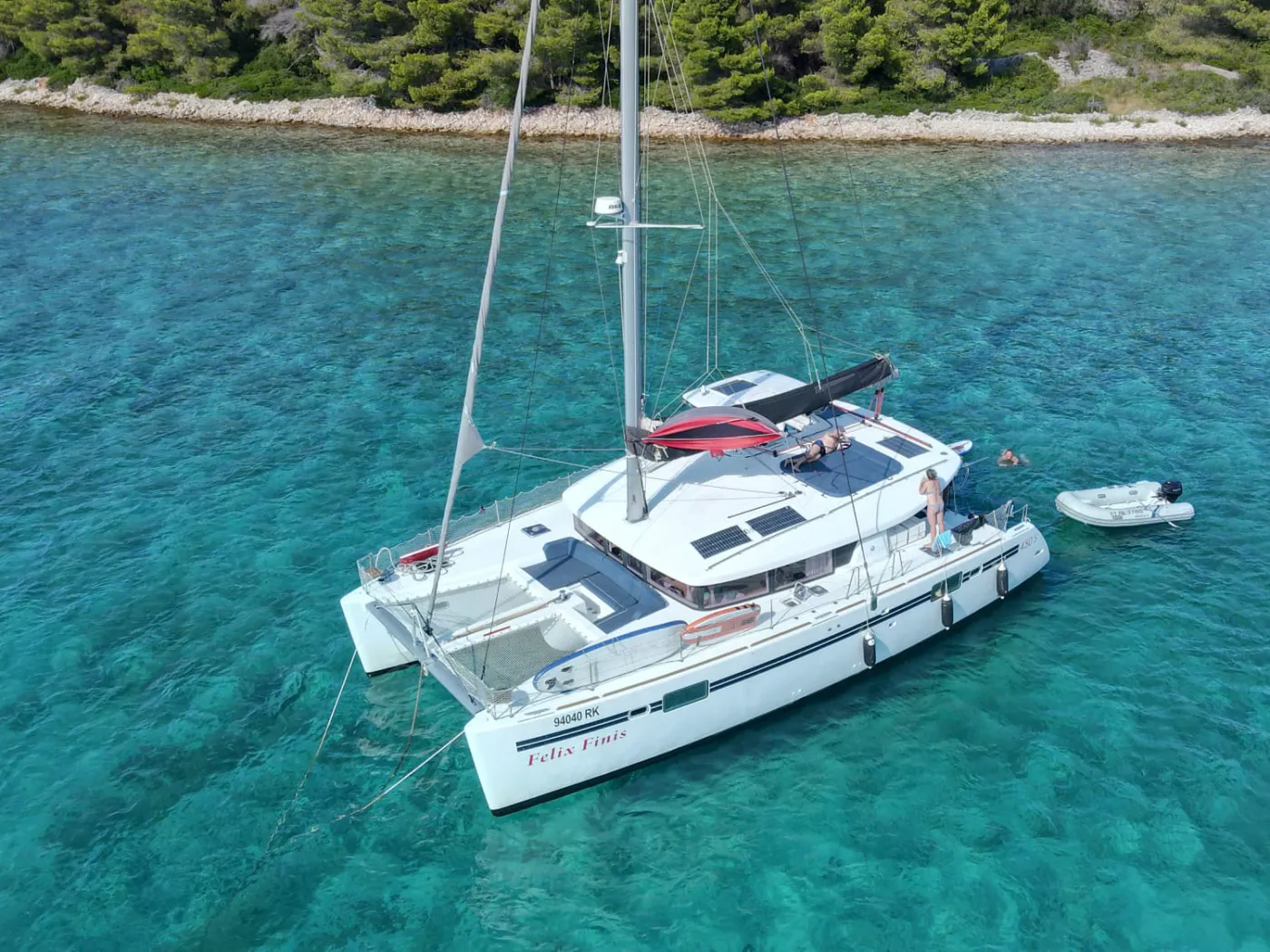 Felix Finis - Catamaran in Zanzibar