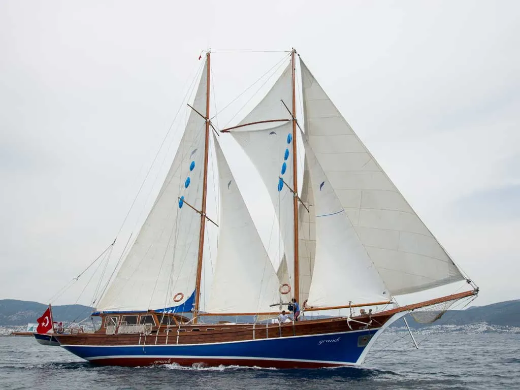 Grandi - Gulet in Eskiçeşme