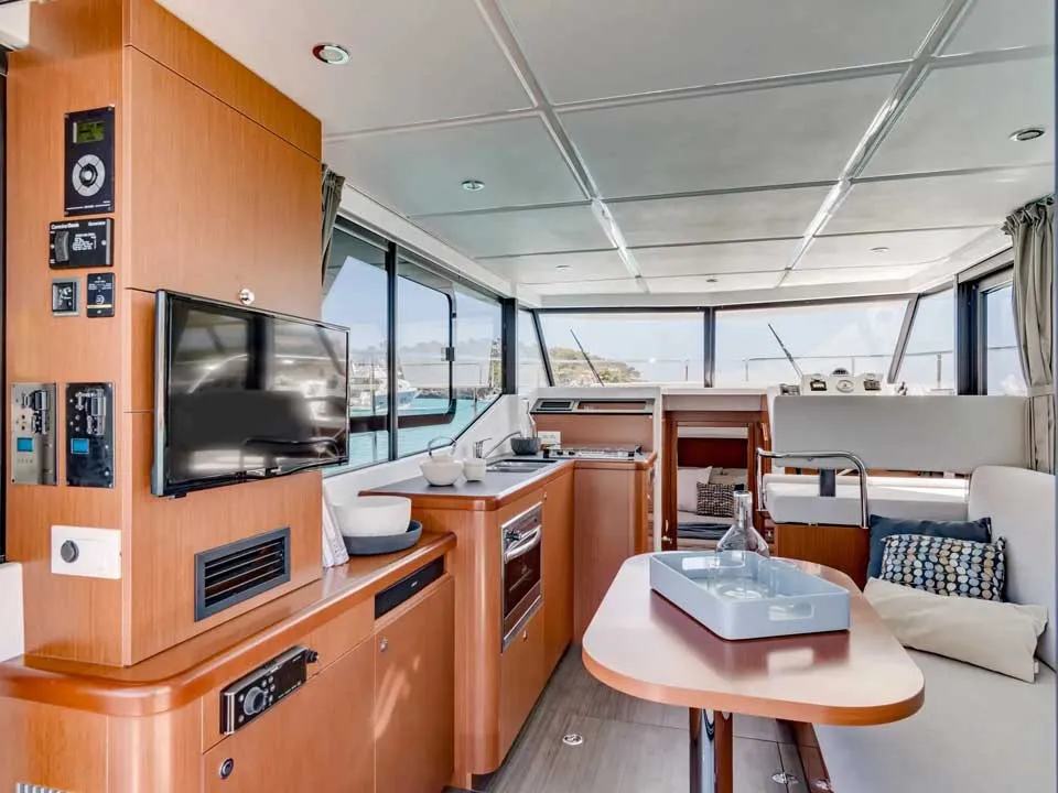 Odysseus - Motor Yacht in Trogir