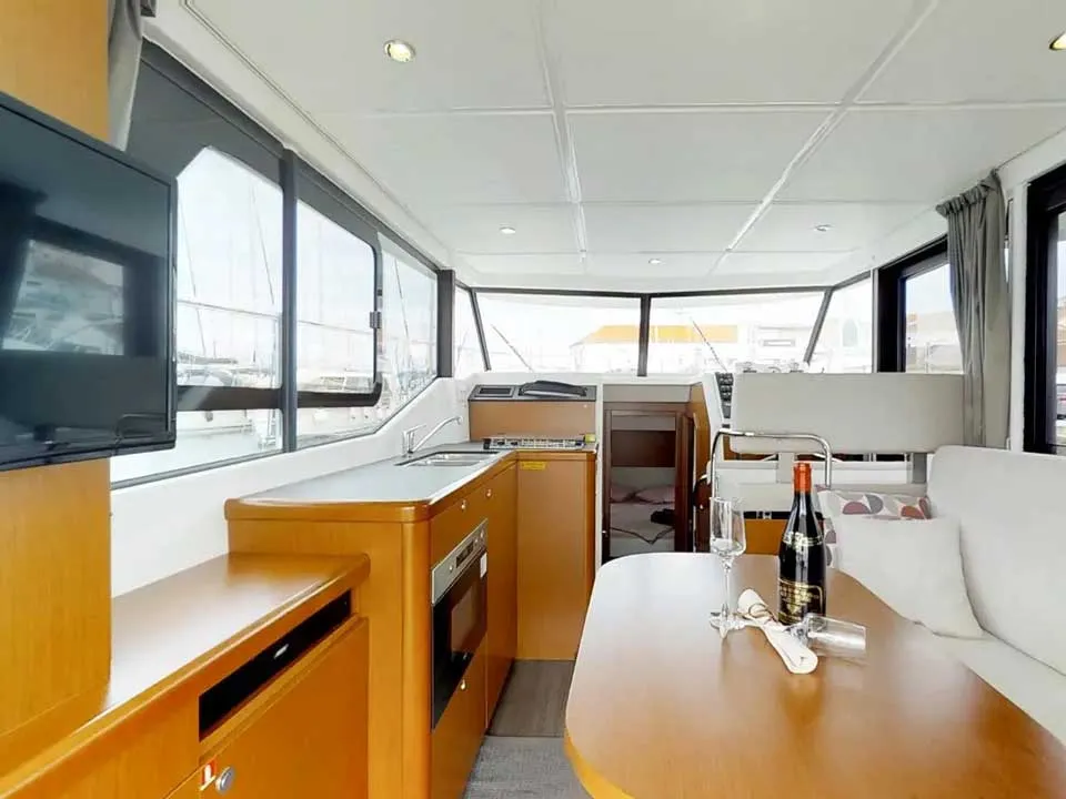 Odysseus - Motor Yacht in Trogir