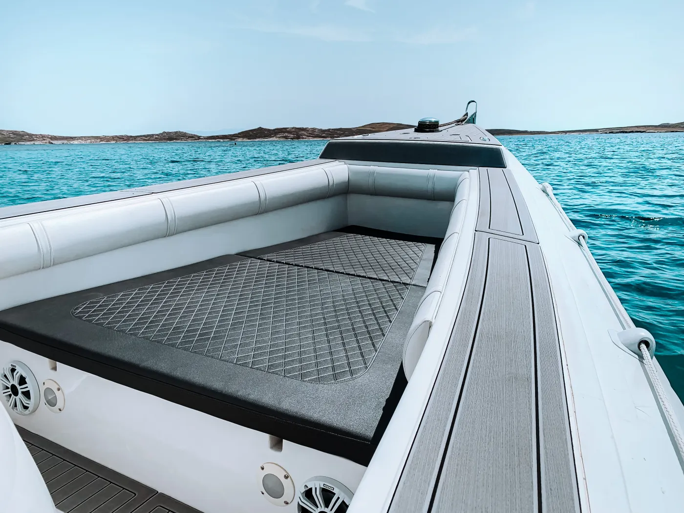 Menatzio - Motor Yacht in Ornos