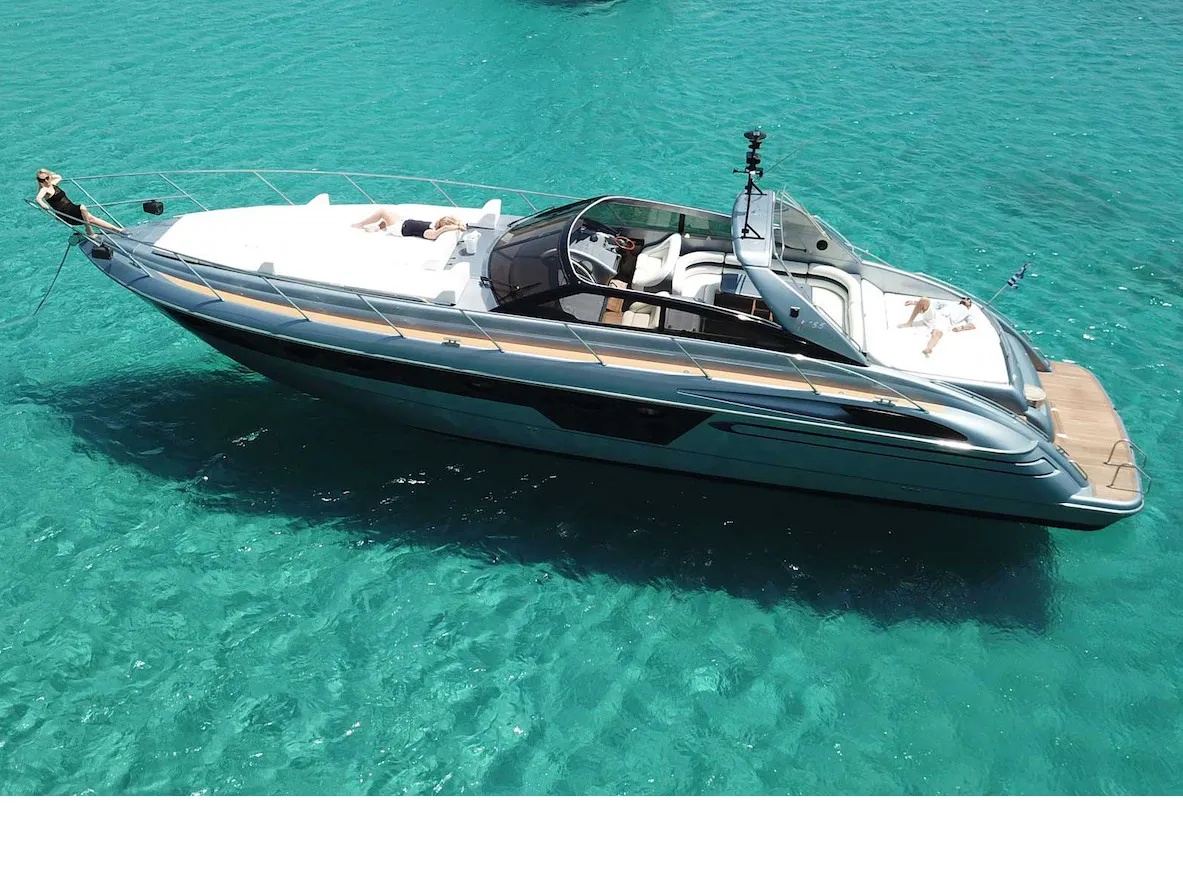 Este 2 - Motor Yacht in Ornos