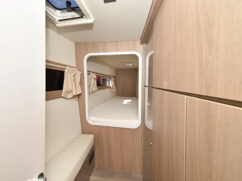LAUREMI - Catamaran in Zadar