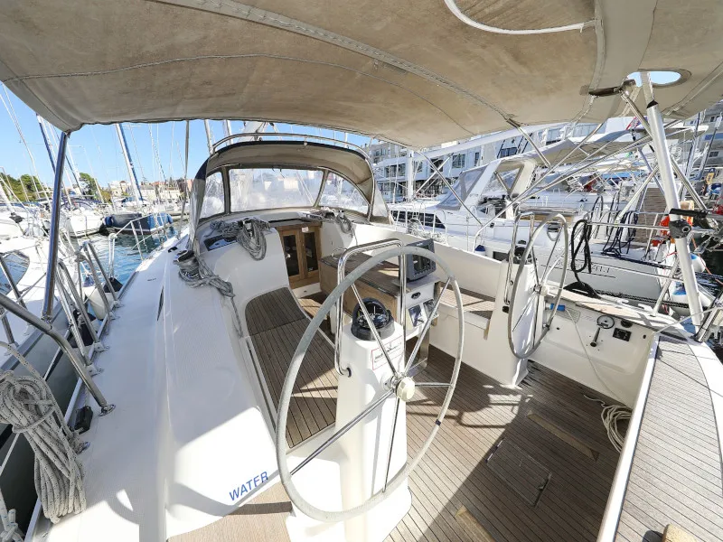 PIA M - Yelkenli içinde Zadar