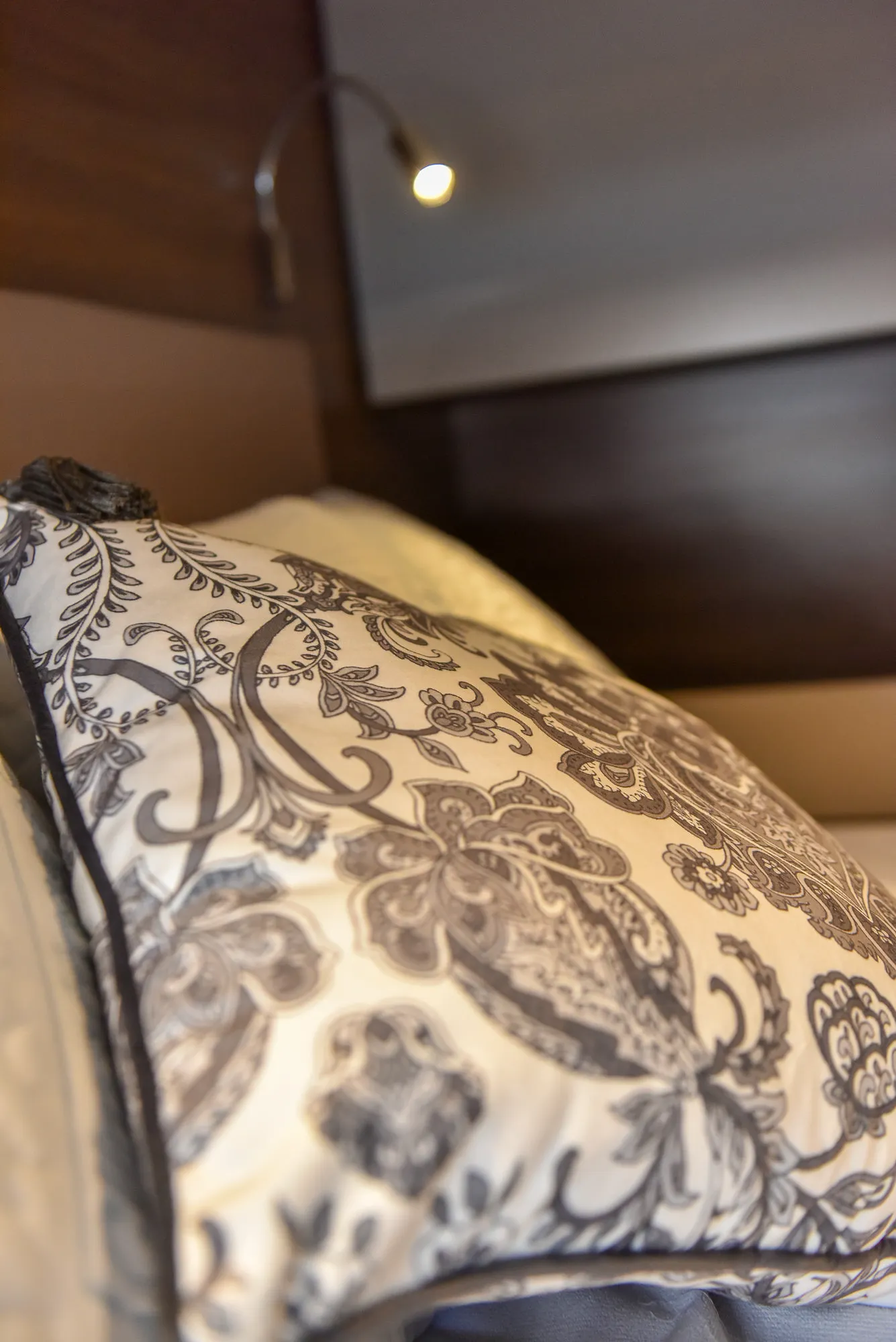 DESTINY - Katamaran içinde Zadar