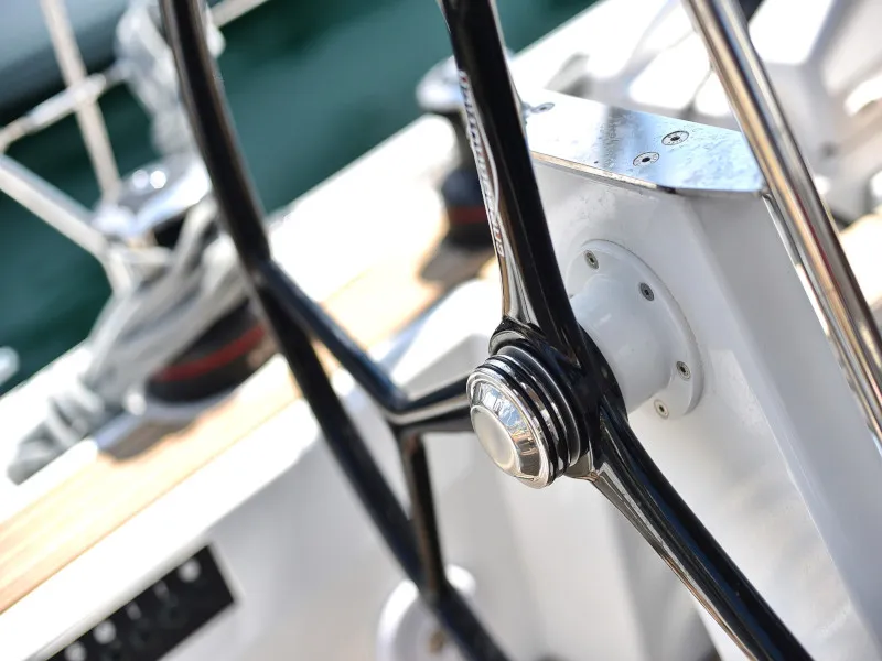 MR.WHITE - Yelkenli içinde Zadar