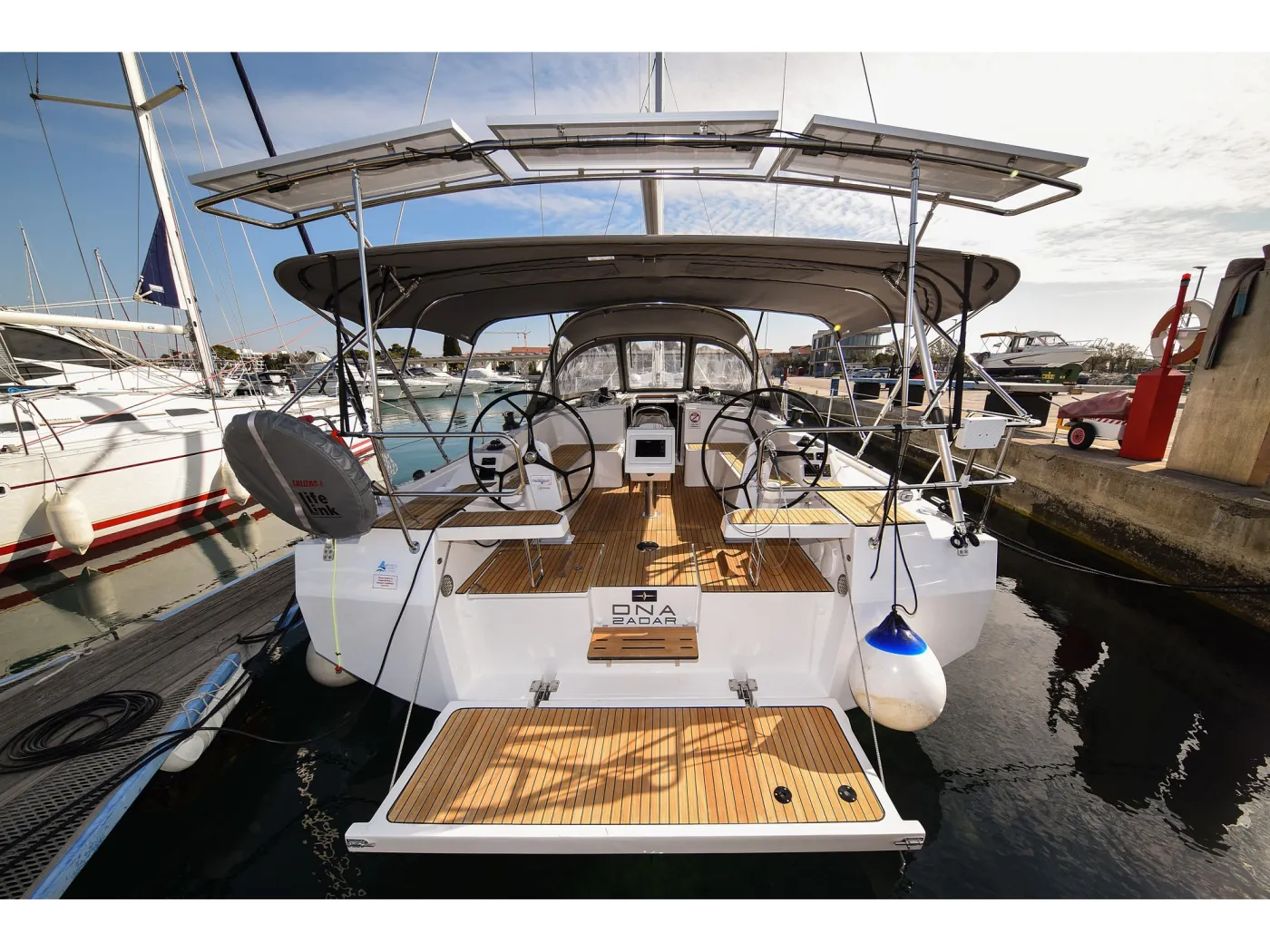 Dna - Yelkenli içinde Zadar