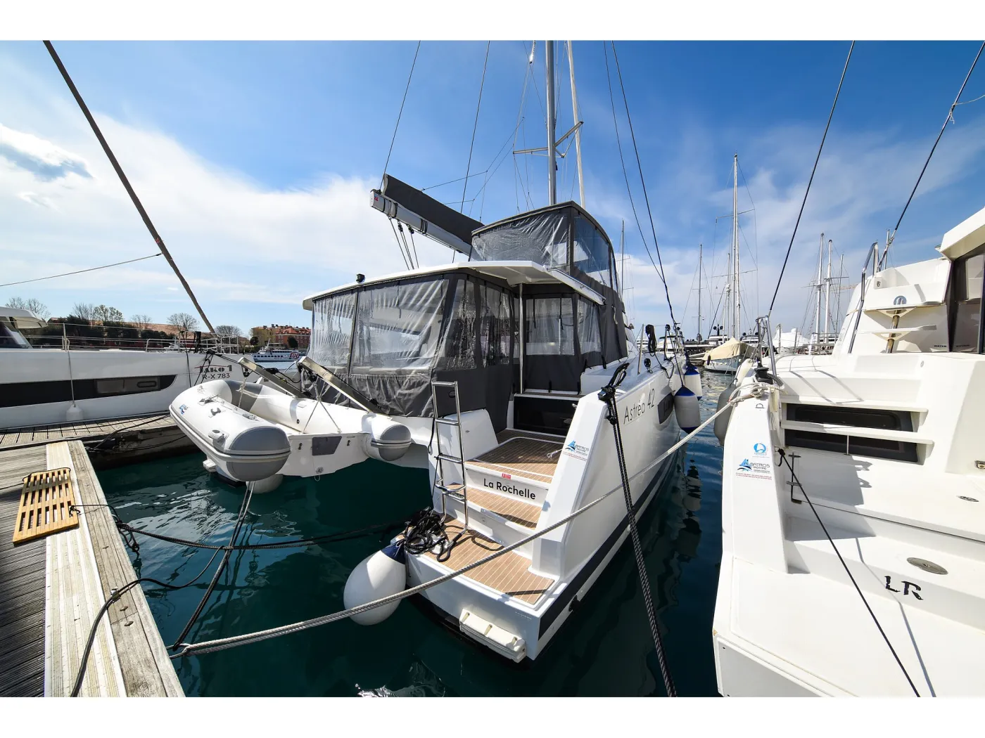 Le Bart - Catamaran in Zadar