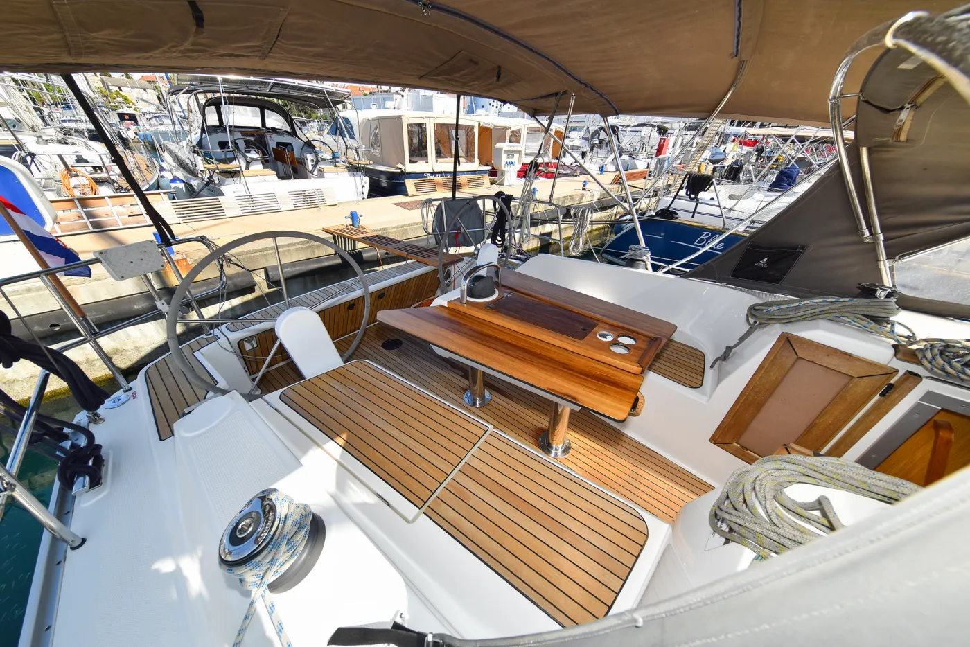Viviana - Sailboat in Zadar