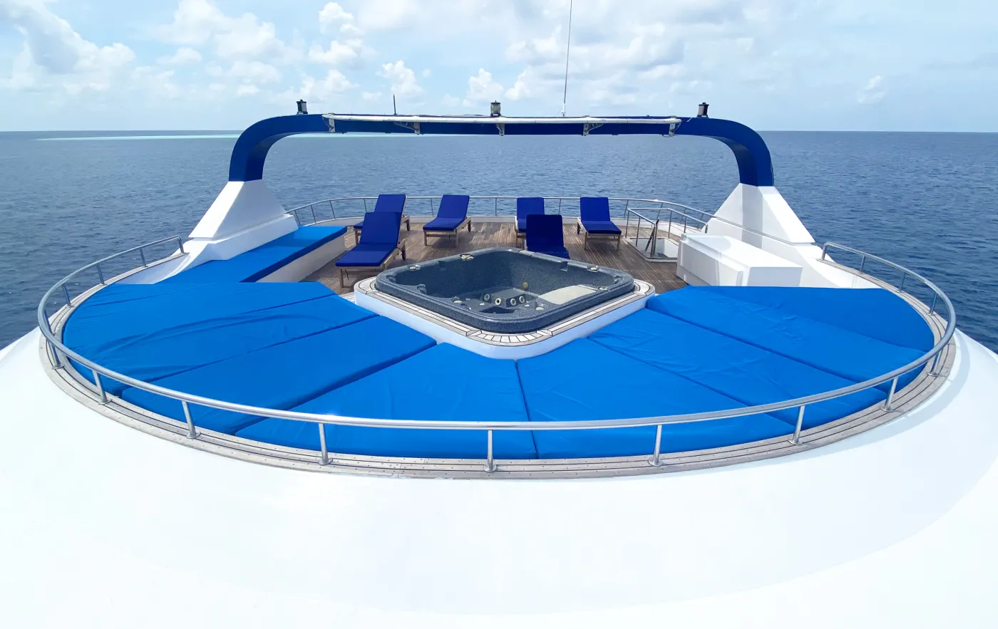 M/Y Honors Legacy - Motor Yacht in Malé